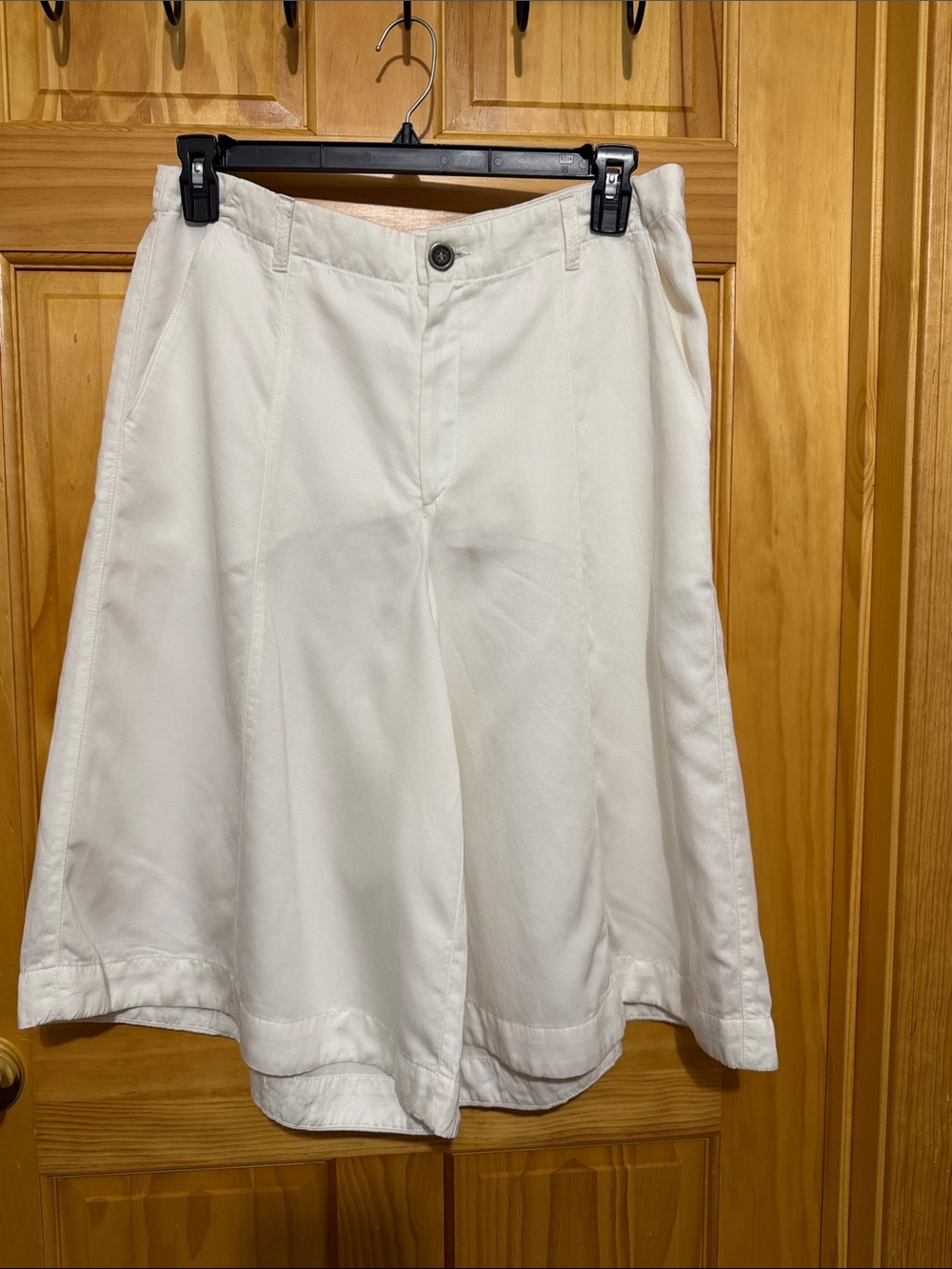 Bitte Kai Rand Women’s Flat Front White Culotte Shorts, Size Large.